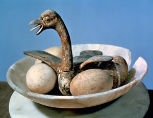 Tapa de un frasco de alabastro decorado con un pájaro en un nido con huevos, de la tumba de Tutankamón (c.1370-52 a.C.) Nuevo Reino