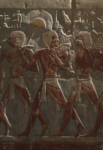 Relieve que representa un desfile en honor a la diosa Hathor (detalle), del Templo Mortuorio de Hatshepsut (c.1503-1482 a.C.)