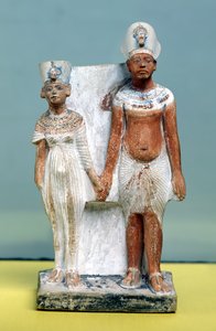 Estatuilla de Amenofis IV (Akenatón) y Nefertiti, de Tell el-Amarna, Período de Amarna, Nuevo Reino, 1353-1337 a.C.