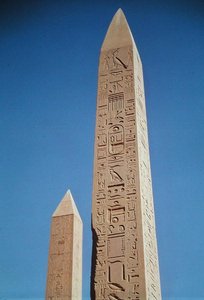 Los obeliscos de Tutmosis I y Hatshepsut en el Gran Templo de Amón, Nuevo Reino