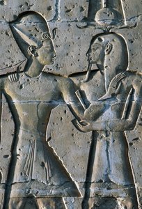 Bajorrelieve que representa al faraón, Templo de Seti I, o Gran Templo de Abidos, Abidos, Egipto, Civilización egipcia, Reino Nuevo, Dinastía XIX de Egyptian 19th Dynasty
