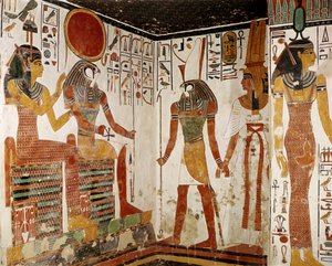 Nefertari es presentada ante el dios Re-Horakhty por Horus, de la tumba de Nefertari, Nuevo Reino