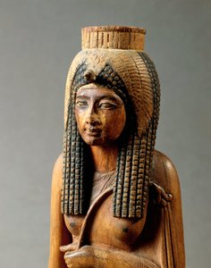 Estatua de madera de Ahmes Nefertari, esposa de Amenhotep I, de Deir el-Medina, detalle, el busto, Reino Nuevo, Dinastía XIX de Egyptian 19th Dynasty