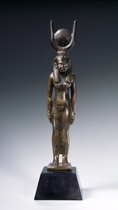Estatua de Isis (bronce)