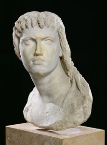 Busto de Cleopatra II (172-116 a.C.) o de su hija Cleopatra III (141-101 a.C.)