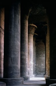 Salón Hipóstilo del Templo de Khnum