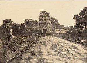 Gran Pagoda Puerta Oeste del primer recinto, 1866 de Emile Gsell