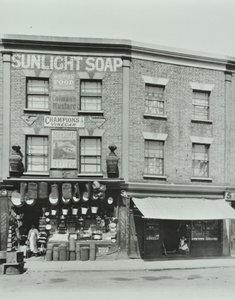 3-4 Gainsborough Road: elevaciones frontales, Londres, 1899 de English Photographer