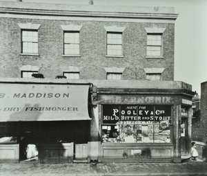 90-92 Albert Road, 1899 de English Photographer