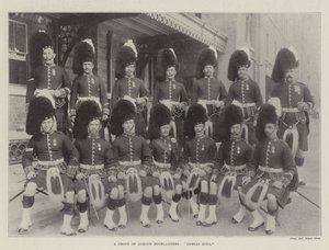 Un grupo de Gordon Highlanders, chicos de Dargai