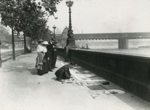 Un artista de pavimento en el Embankment de English Photographer