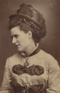Ada Cavendish de English Photographer