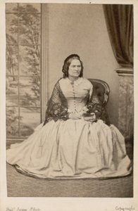 Agnes Strickland, autora de English Photographer