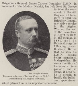 Brigadier General Turner Cummins, DSO, comandante de la 4ª Brigada para China de English Photographer