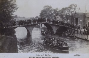 Exposición del Imperio Británico, Wembley: Lago y Puente de English Photographer
