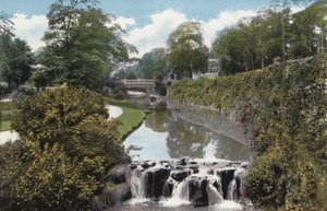 Buxton, Los Jardines y la Cascada de English Photographer