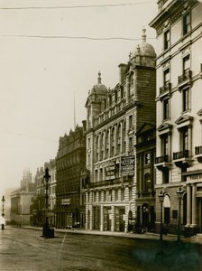 Carlton House, construida en el sitio de la Capilla de St Philips, Regent Street, Londres, en 1904 de English Photographer