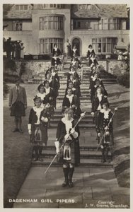 Dagenham Girl Pipers, Essex de English Photographer