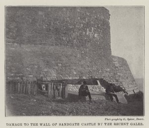 Daños en el muro del castillo de Sandgate por los recientes temporales