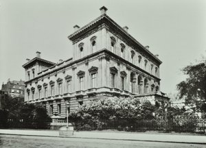 Dorchester House, Park Lane, Westminster LB, 1896 de English Photographer
