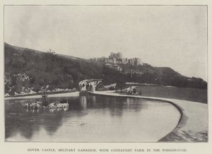Castillo de Dover, Guarnición Militar, con el Parque Connaught en Primer Plano de English Photographer