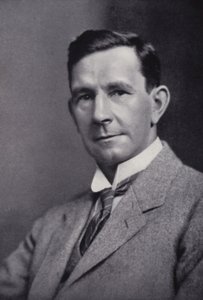 Dr. G. C. Simpson de English Photographer