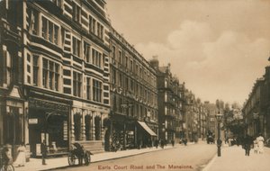 Earls Court Road y Las Mansiones, Londres de English Photographer