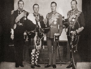 Cuatro de los cinco hijos del Rey Jorge V, de izquierda a derecha, el Príncipe Jorge, Duque de Kent, el Rey Eduardo VIII, luego Duque de Windsor, el Príncipe Alberto, Duque de York, luego Rey Jorge VI, el Príncipe Enrique, Duque de English Photographer