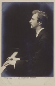 Frederick Dawson, pianista inglés de English Photographer