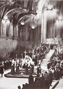 Jorge V en capilla ardiente en Westminster Hall, 1936 de English Photographer