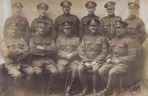 Grupo de soldados ingleses, Primera Guerra Mundial, Francia 1917 de English Photographer