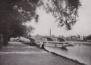 Puente del Rey Eduardo VII, Kew de English Photographer