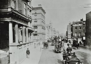 Knightsbridge, Westminster LB: mirando al este por Albert Gate, 1890 de English Photographer