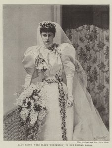 Lady Edith Ward (Lady Wolverton) en su vestido de novia de English Photographer