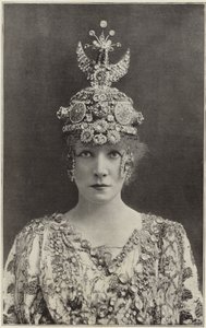 Madame Sarah Bernhardt como Teodora de English Photographer