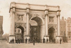 Marble Arch, Oxford Street, Londres de English Photographer