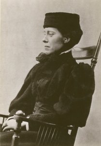 Mary Kingsley, retrato, sentada, con sombrero