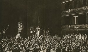 Oedipus Rex de Max Reinhardt con John Martin-Harvey en 1912 de English Photographer