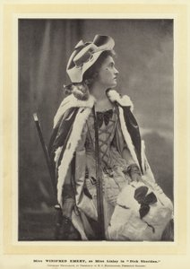 Miss Winifred Emery, como Miss Linley en Dick Sheridan