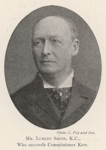 Sr. Lumley Smith, KC, quien sucede al Comisionado Kerr de English Photographer