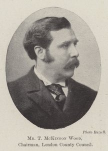 Sr. T McKinnon Wood, Presidente, Consejo del Condado de Londres