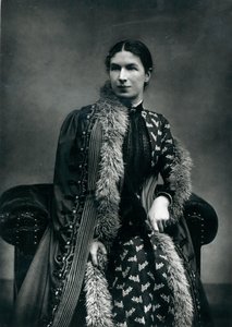 Sra. Humphry Ward, 1881 de English Photographer