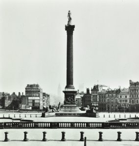 Columna de Nelson, Trafalgar Square, Westminster: vista sur desde la National Gallery, 1870