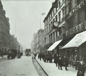 New Oxford Street: mirando al oeste por Bloomsbury Way, 1890 de English Photographer