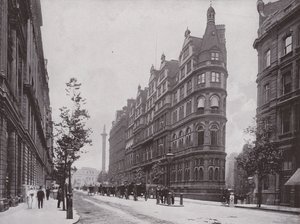 Avenida Northumberland, con el Club Constitucional de English Photographer
