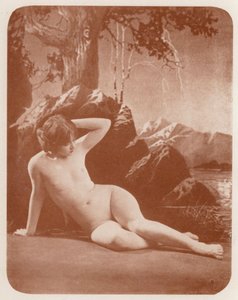 Arte nudista: La Dama del Lago (foto b/n) de English Photographer