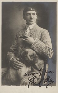 Phil May de English Photographer