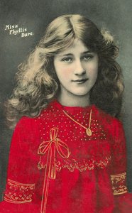 Phyllis Dare, actriz de teatro y cantante inglesa de joven (foto en color)
