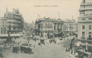 Piccadilly Circus, Londres de English Photographer