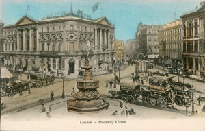 Piccadilly Circus, Londres de English Photographer